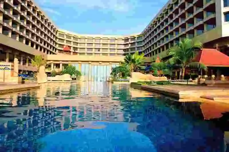 call girls in hotel courtyard marriott