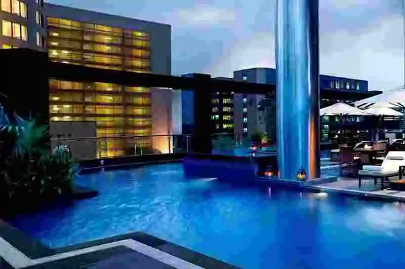 call girls in hotel paradise